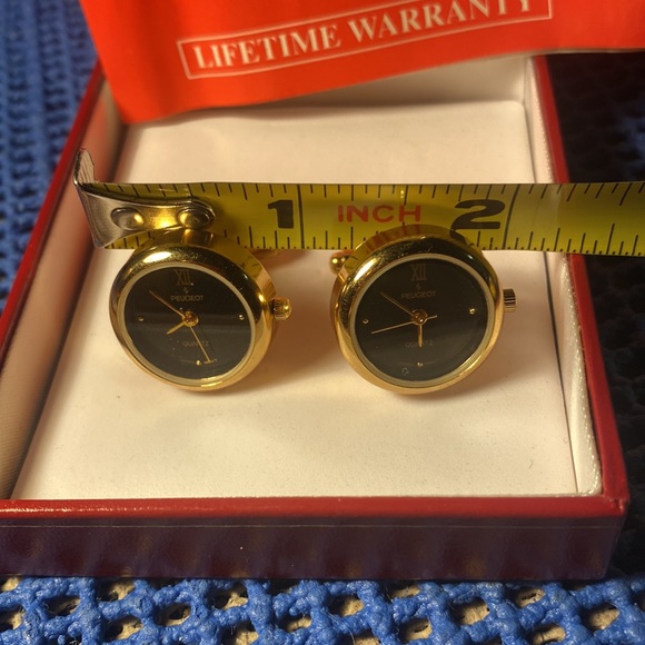 Vintage Peugeot dress Cuff Links gold tone - Picture 5 of 5